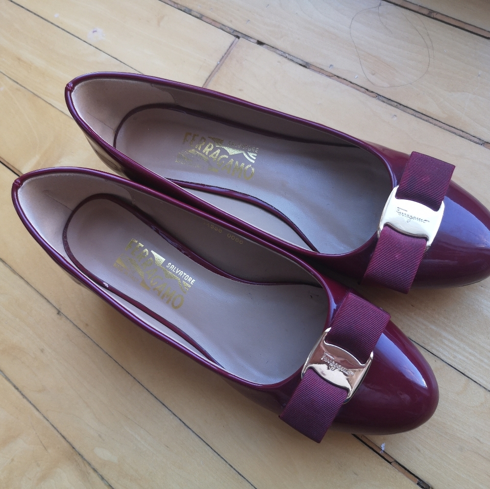 Salvatore Ferragamo Heeled Pantent Flats size 7